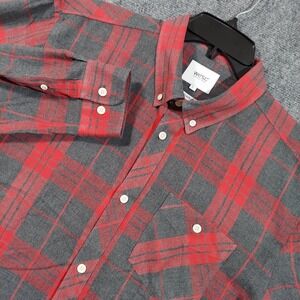 WESC Shirt Mens Large Gray Red Plaid‎ Button Down Relaxed Fit Long Sleeve Casual
